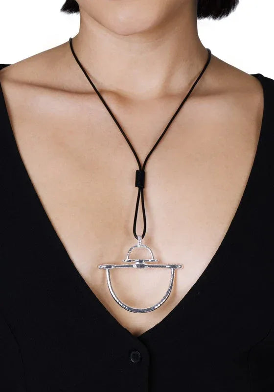 Cheval D Ring Pendant, Silver